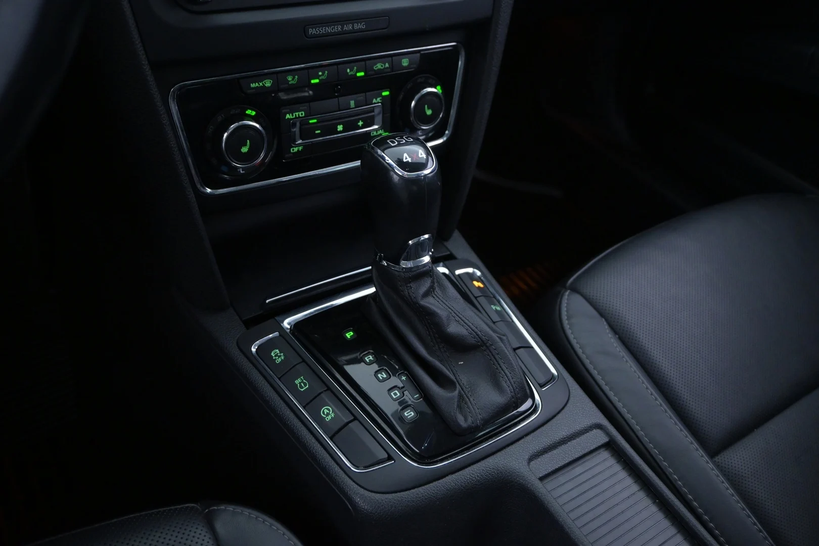 Car Image - 2l4oCtjPblXcC3G3tZ9J1y