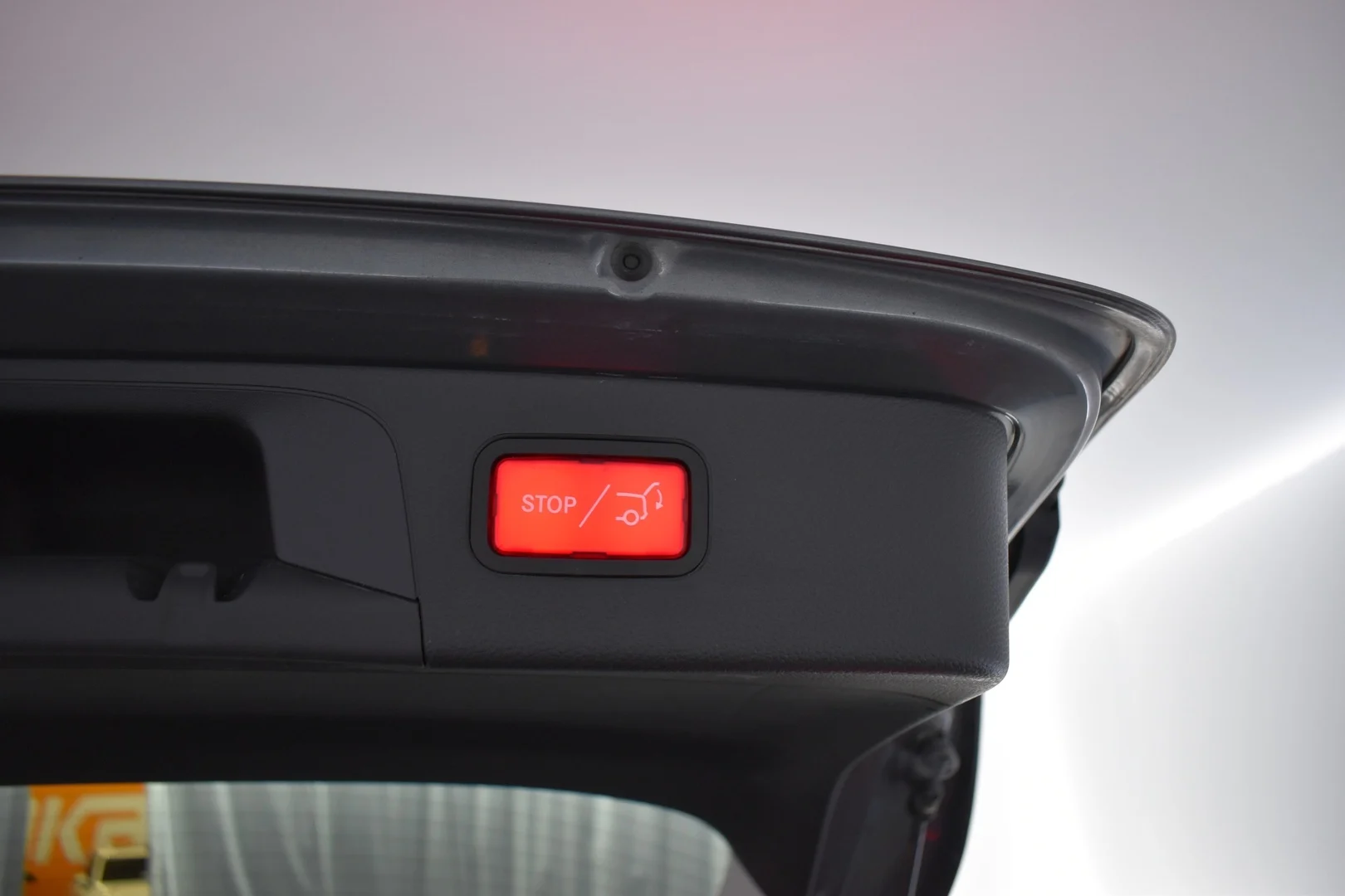 Car Image - 4s7ceUmgRVZNQ28F42fOBn