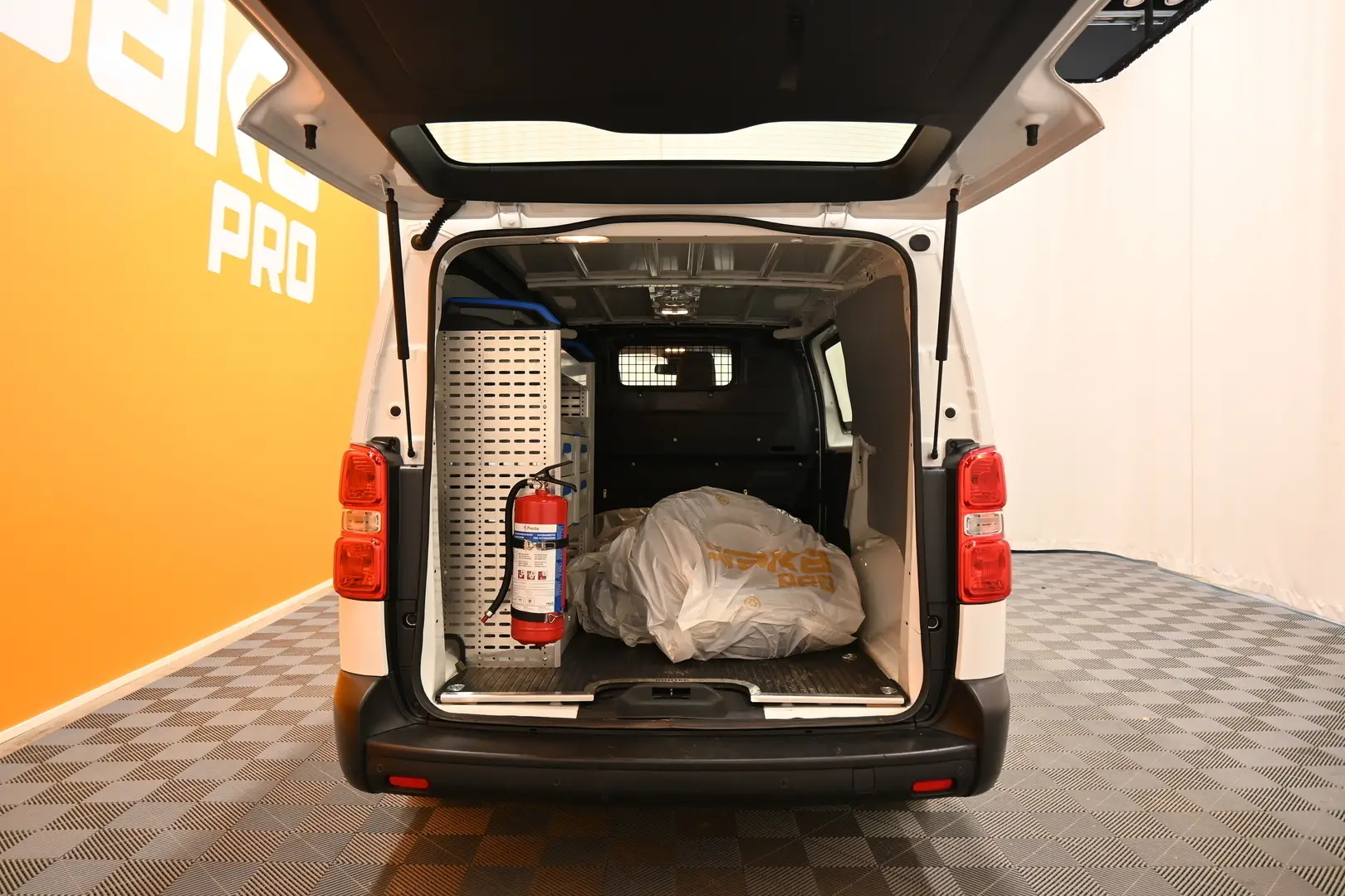 Car Image - 5CTrdCOByFZr9kVaoidIZM