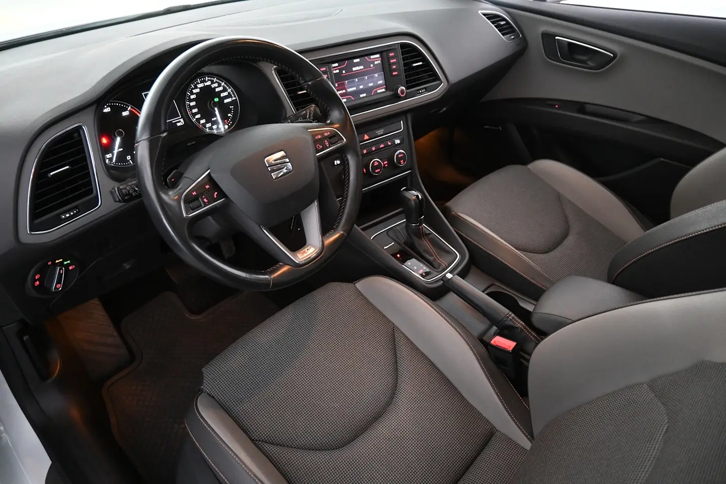 Car Image - 5gp9ZSCxfILE8Vvz5bSlpy