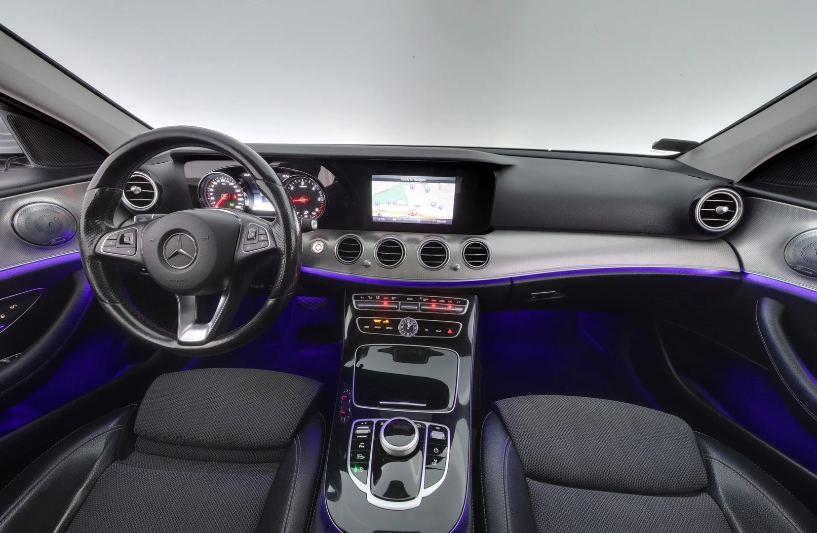 Car Image - qhprAybFkfrH5PCTkSUxL