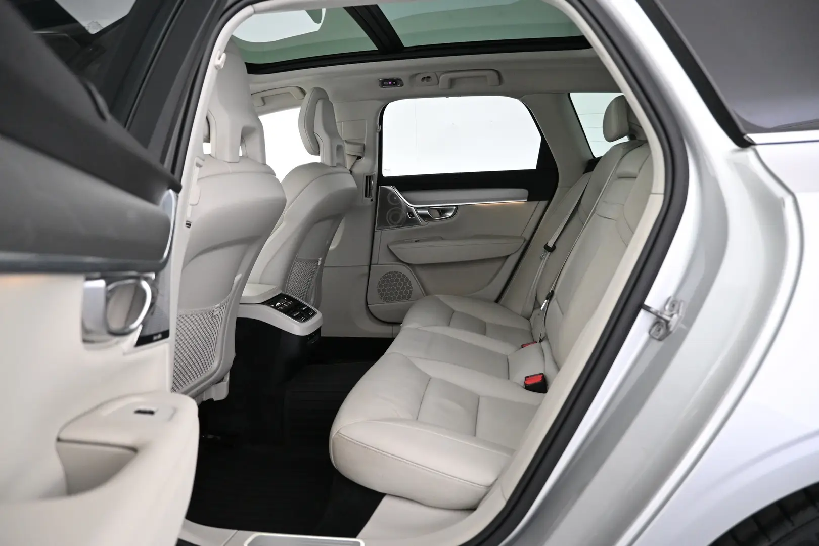 Car Image - 7awYP5hidnTLczeAepgRJM