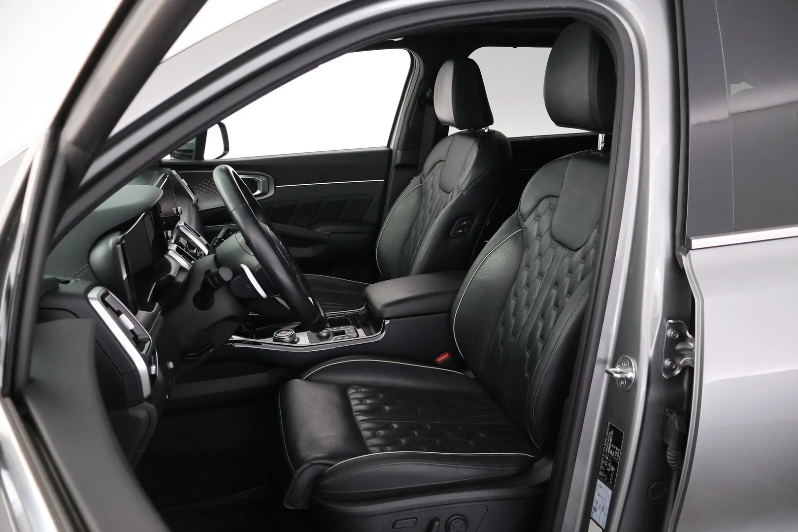 Car Image - 1Oh8HDA9EIpJNoNBcOuSWT