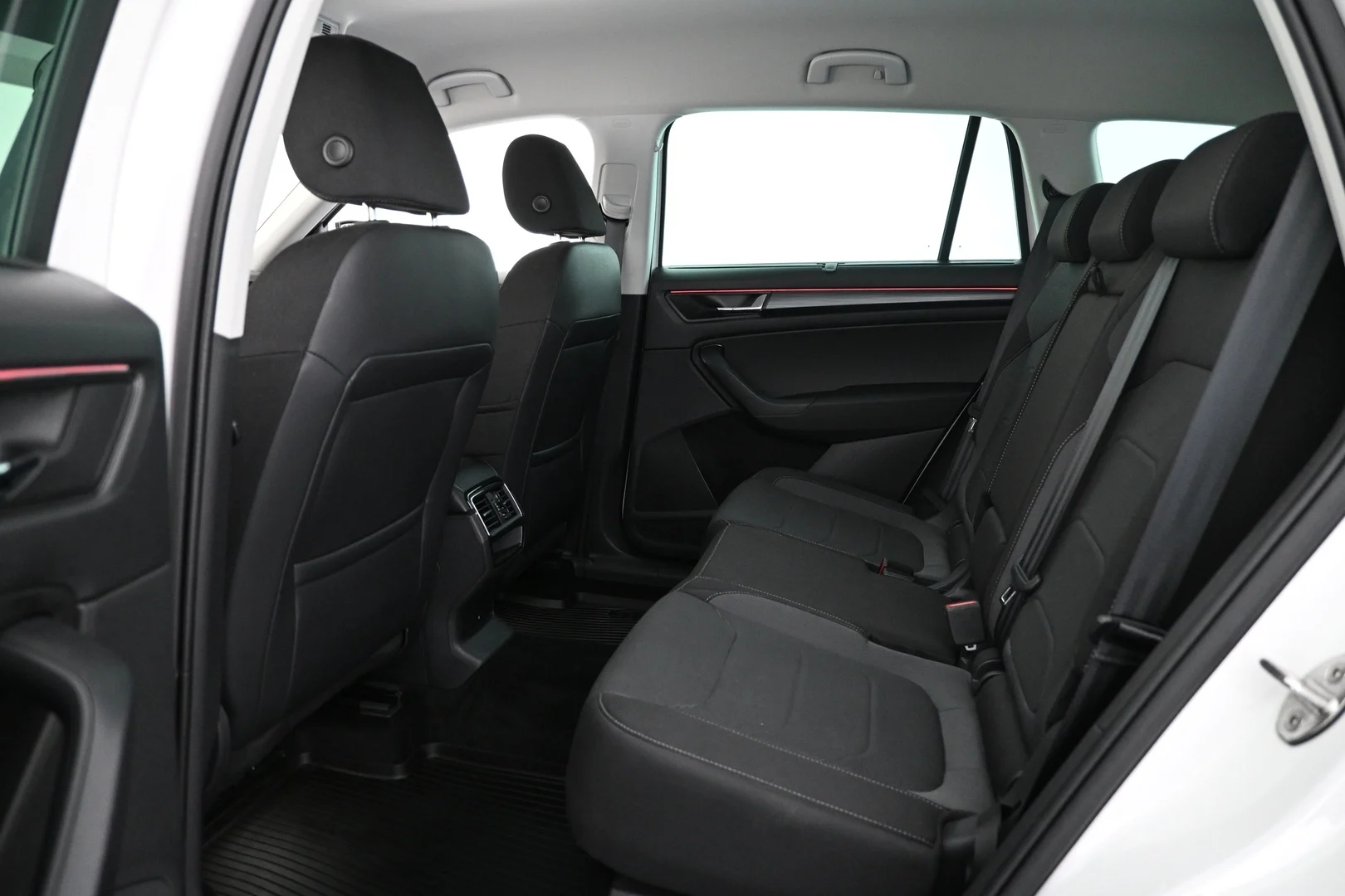 Car Image - 1uvIyXhrzgIc2SwhIRrDkF