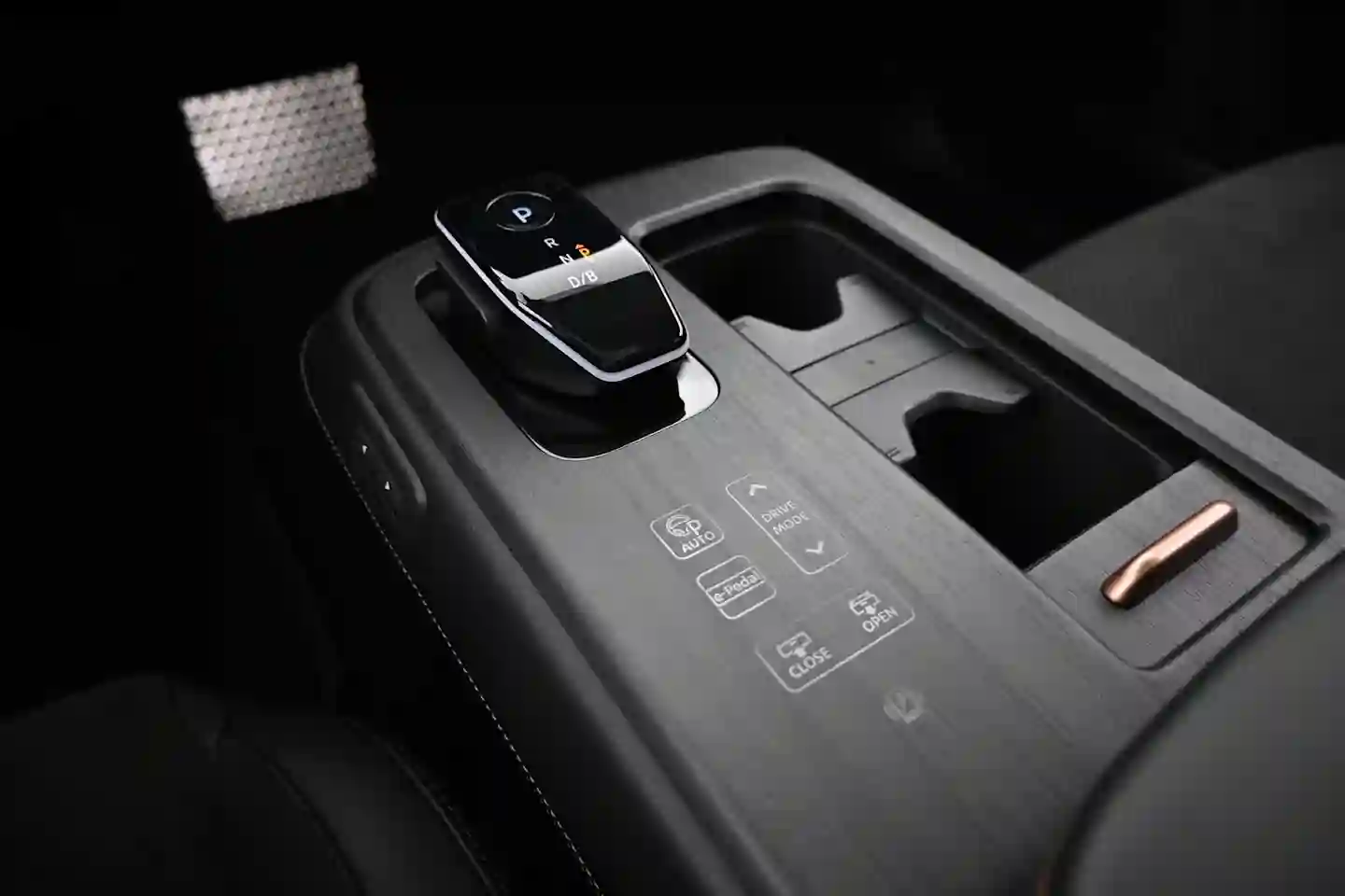 Car Image - 6DFXnV5ZosA8ZgQ8udY5Gt