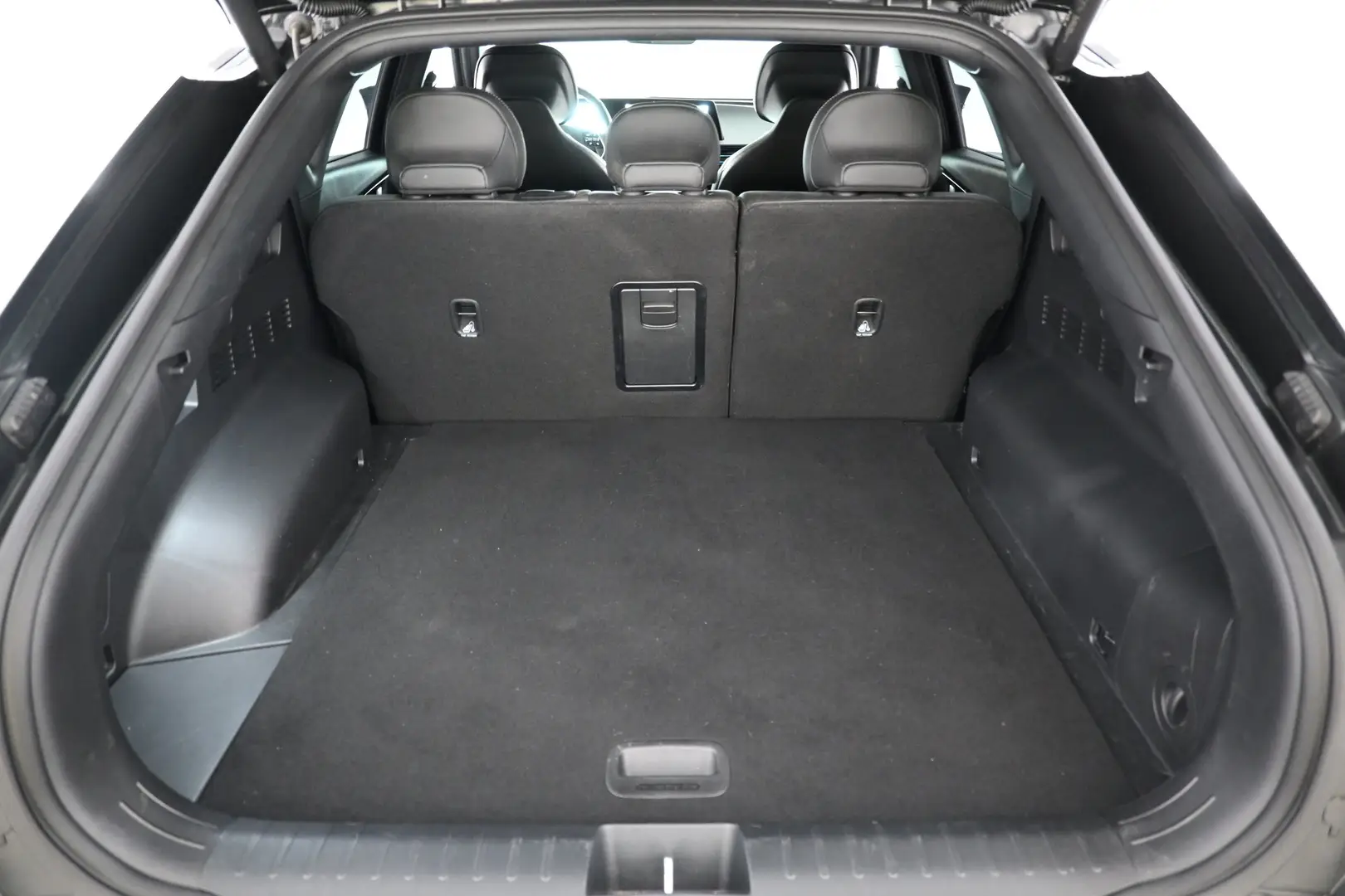 Car Image - 1MIKZOiPpbwBlA2MkQWFlk