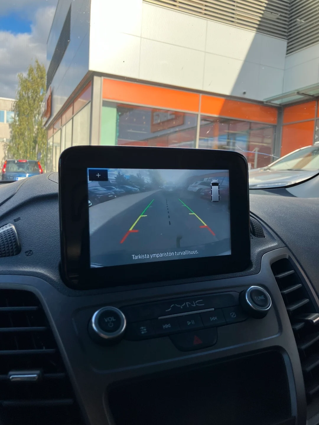 Car Image - 3LbxZJcWyfAsbAGRDCTQas