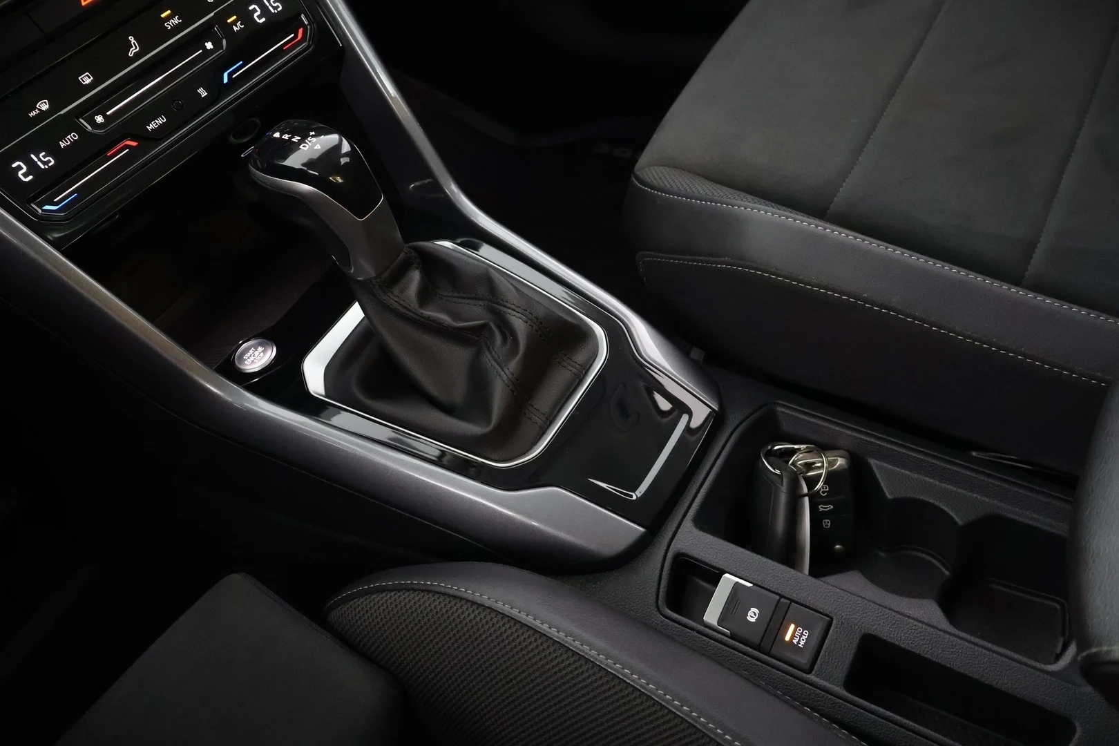 Car Image - 5XjHfscISFPuwWGC3MluAo