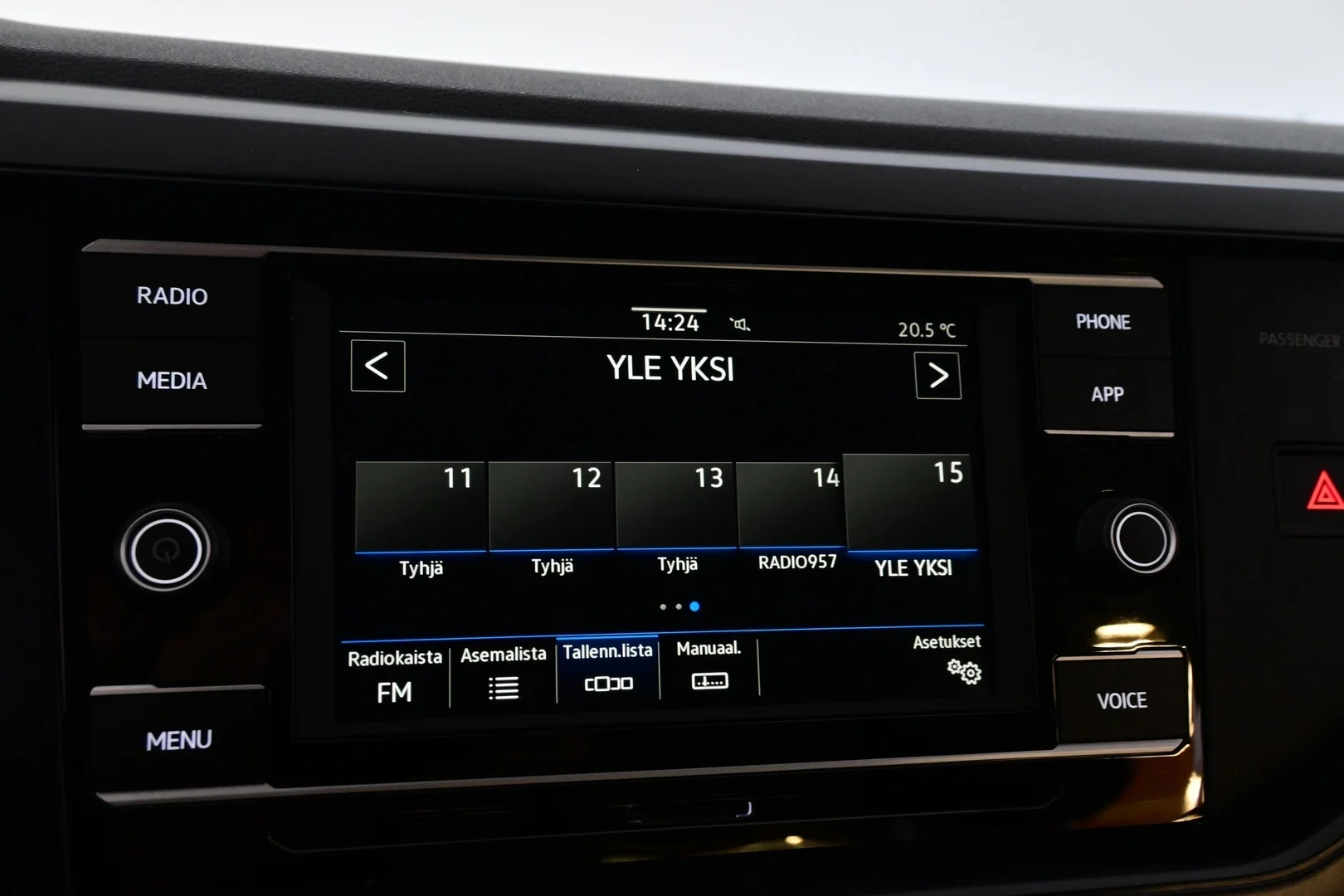 Car Image - 7lINzQMIFpDr0BjvZFV4lR