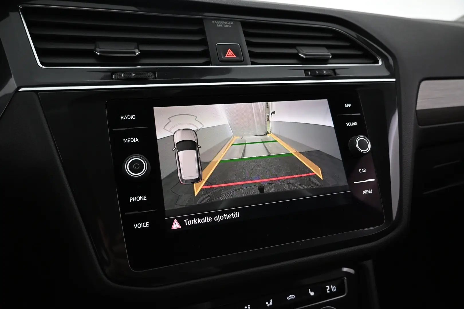 Car Image - wnRnwmLRUi474UGRr151J