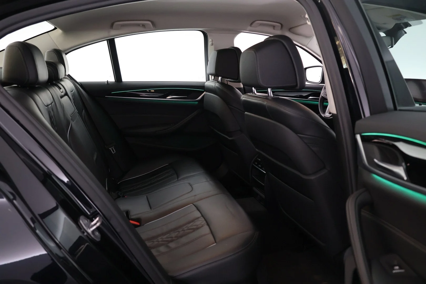Car Image - 1AknwlfV9pHz69FU635m9z