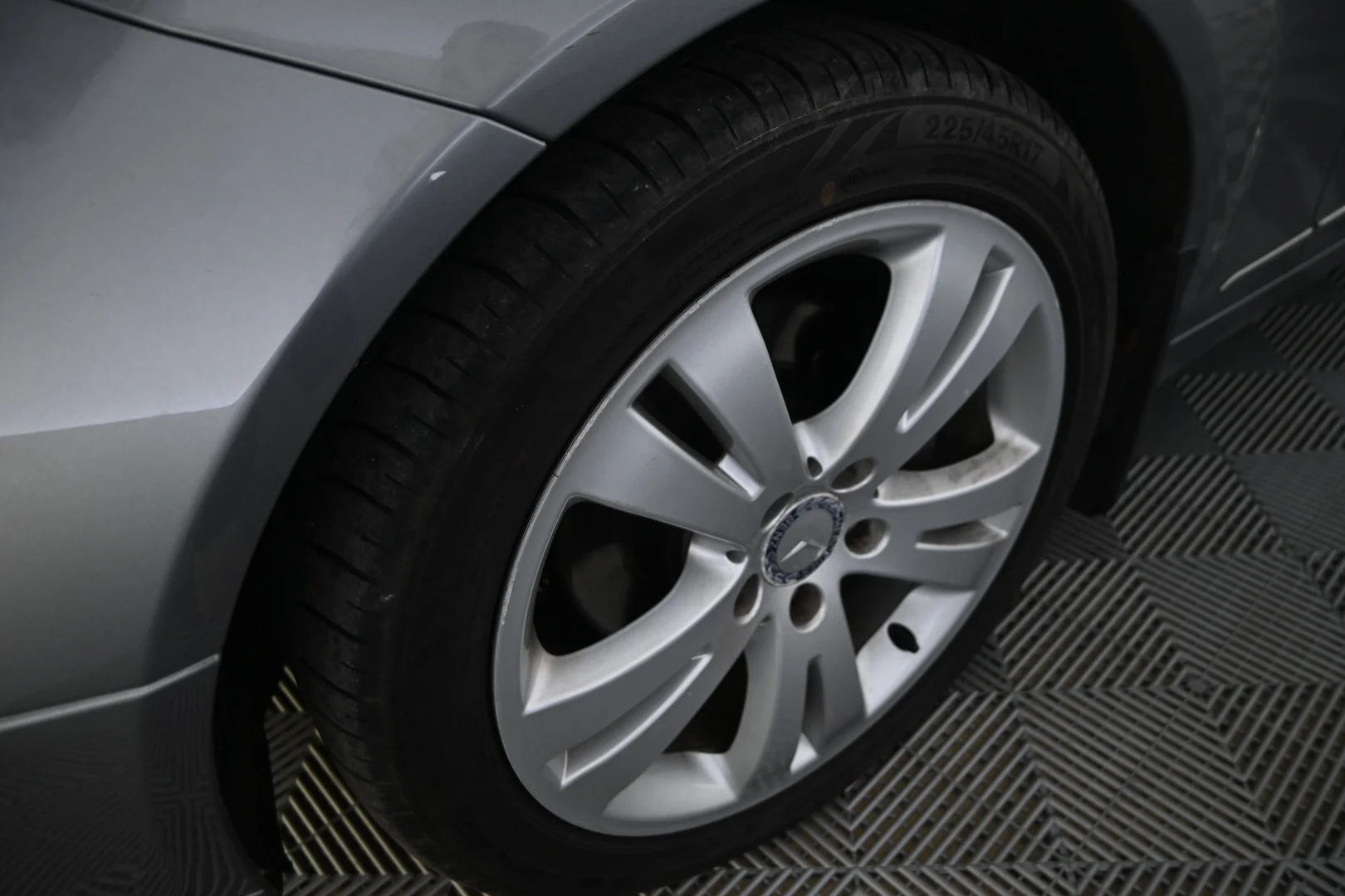 Car Image - 6vGXnhHeyryvPZQnjuhmyl