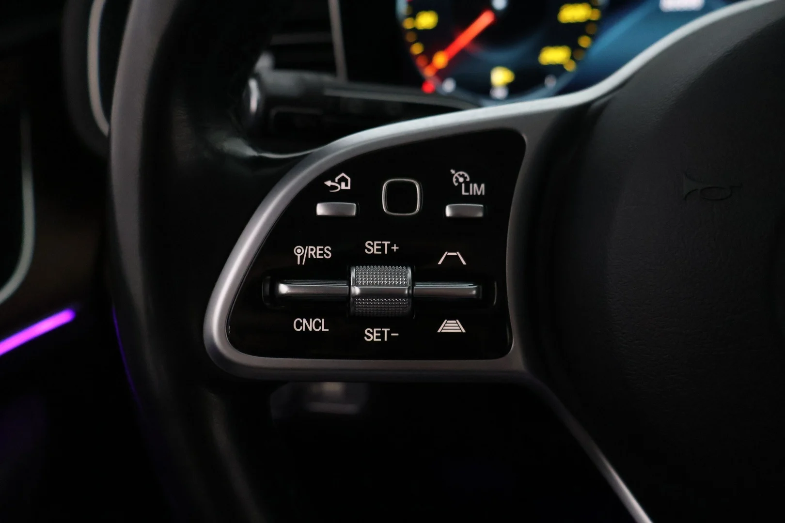 Car Image - 6lC8itkmSqRW3TVwxOJDLk