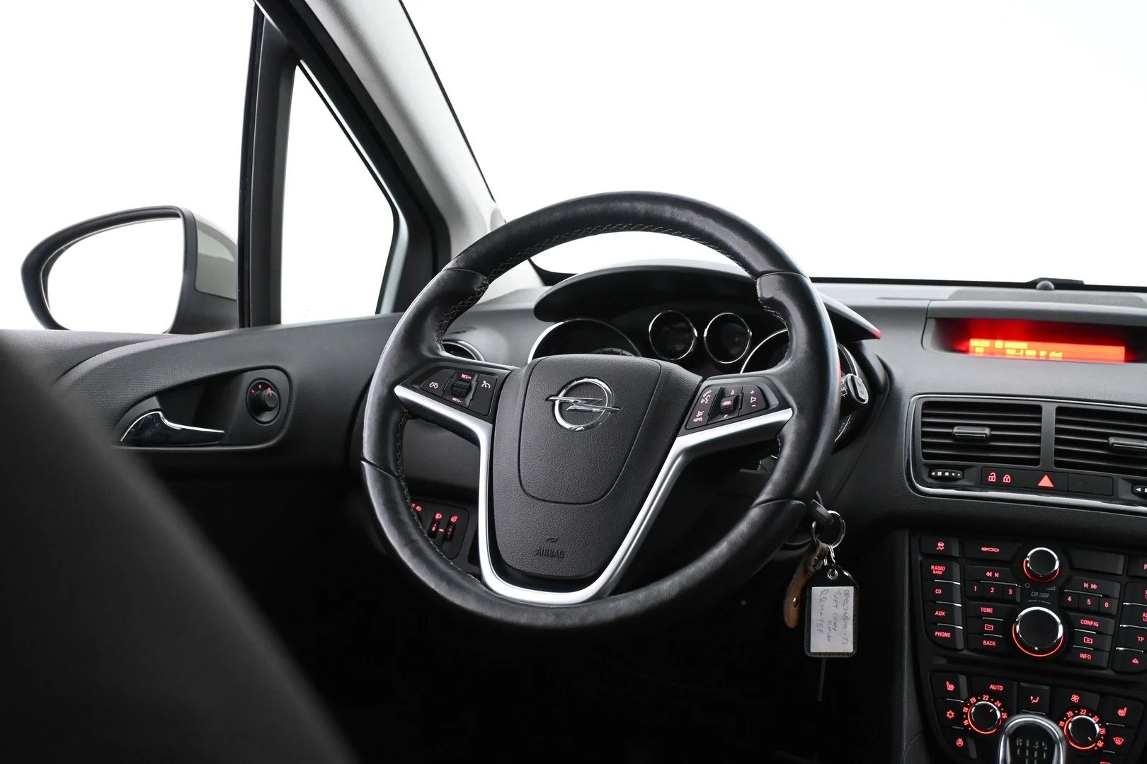 Car Image - 3ErD7zzcaAIS8fYoZ8IV4r