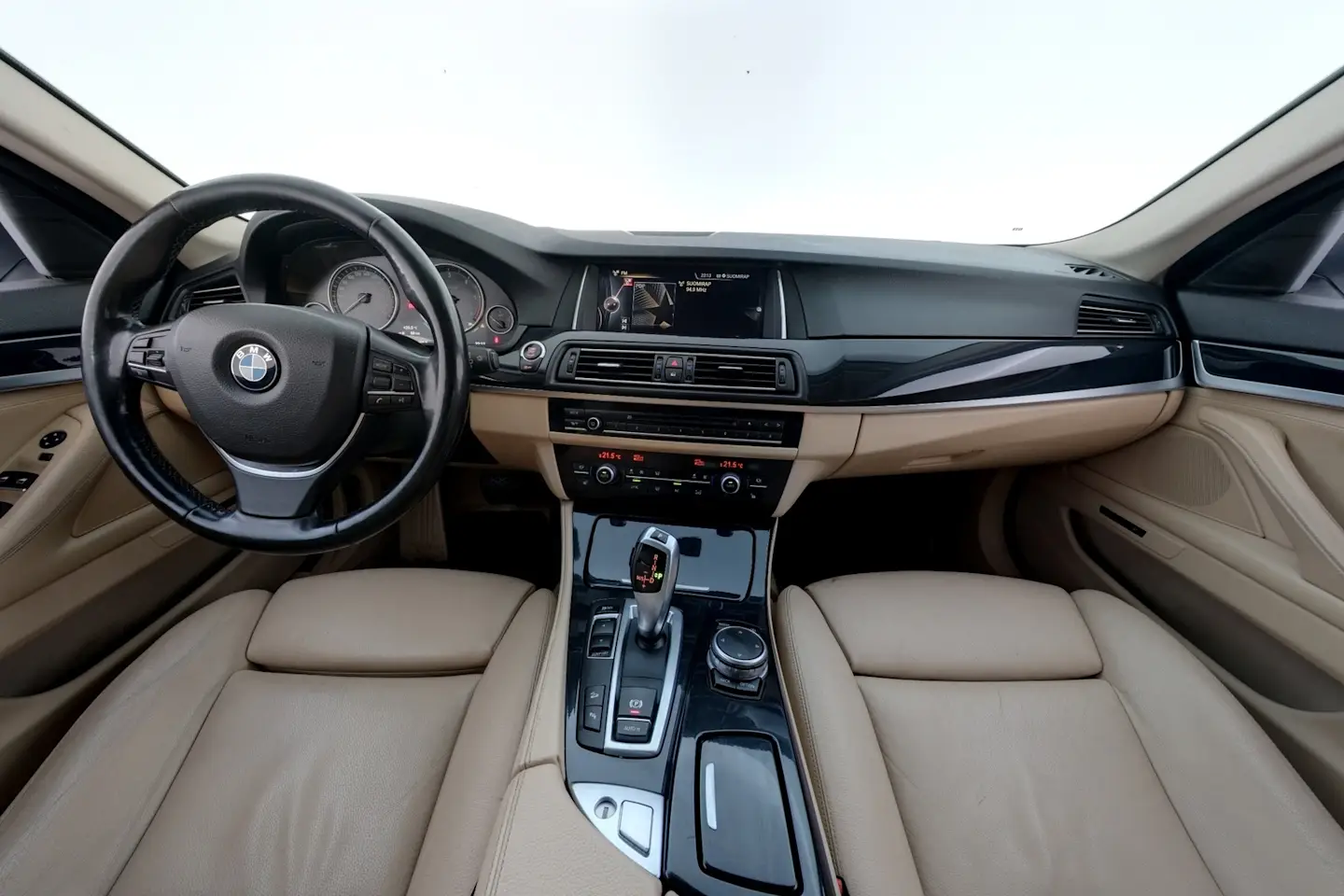 Car Image - 3C9eUwByKyad5s91Vf9gso