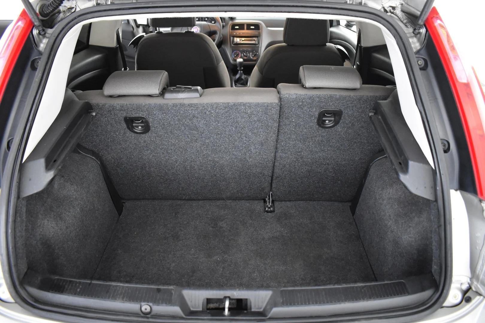 Car Image - 6pRcPJvA3OW694VMF82e8v