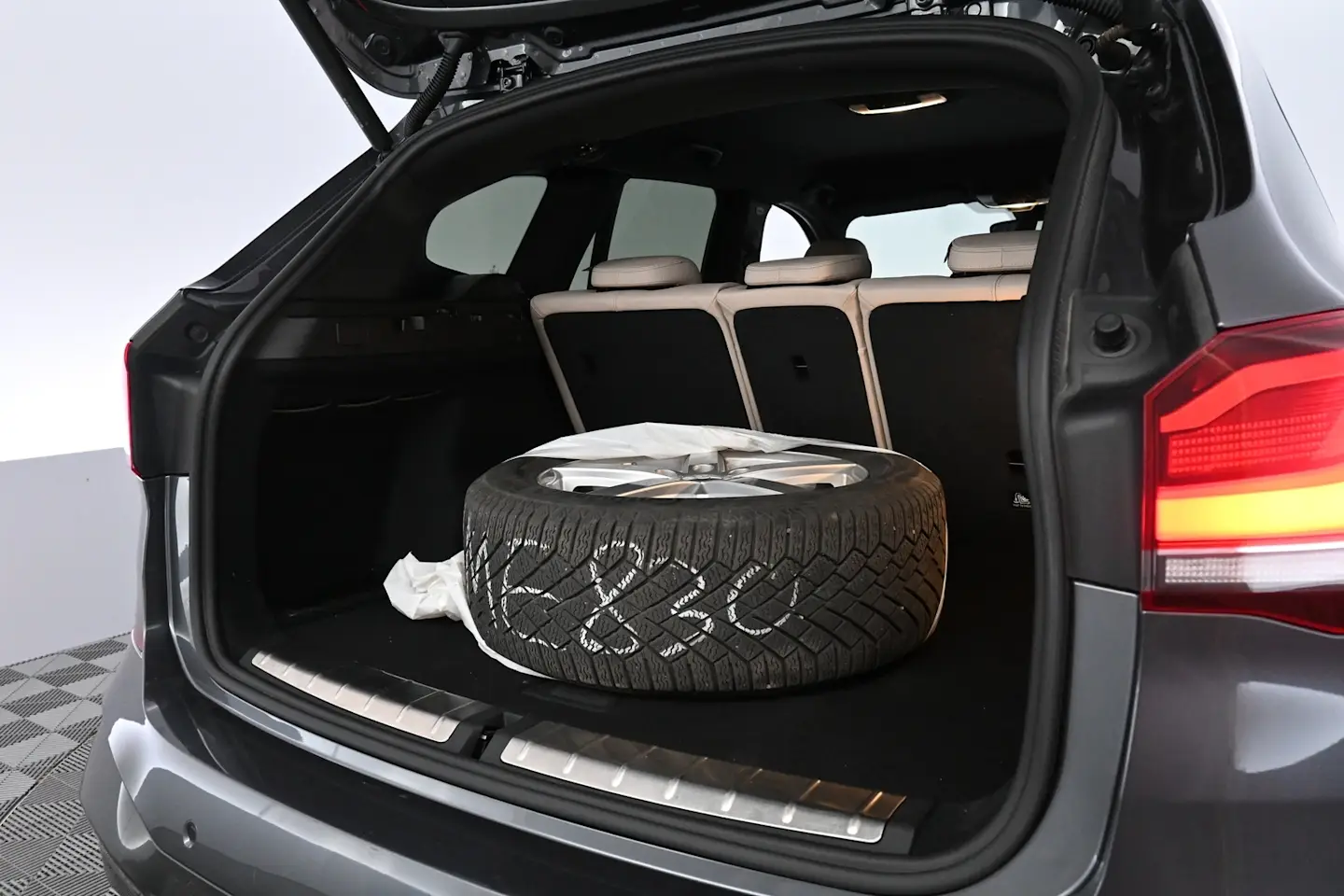 Car Image - 6vDZybSWBXJy0tQLudKRb0