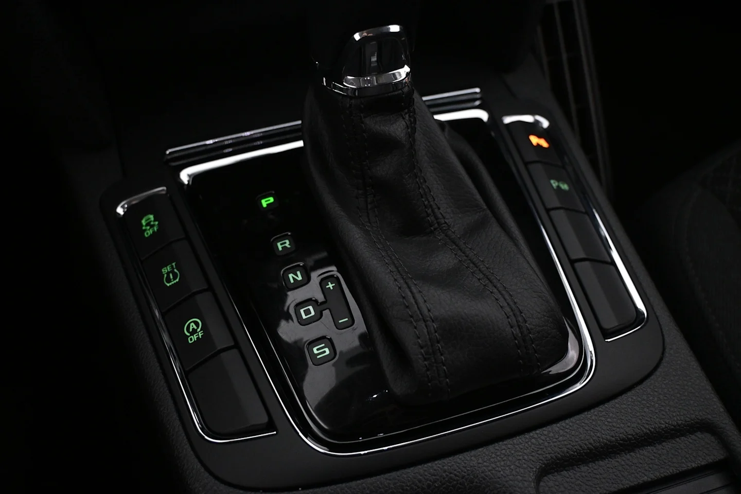 Car Image - 4WLE6v1XhPv6Drqj8eMHpn