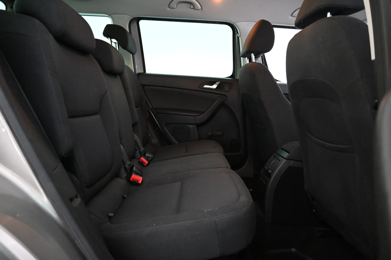 Car Image - 4aiVuJFw5xhzFhaCntKpBn