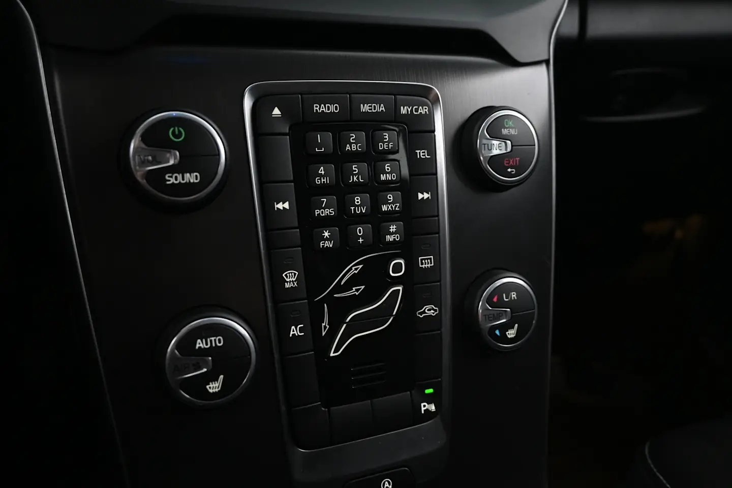 Car Image - 3bEUnd80754nBhfuHwWw1I