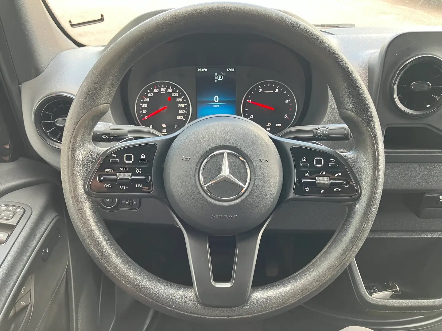 Car Image - 2tpI1VsCpC5TG9LUeAUx0Q