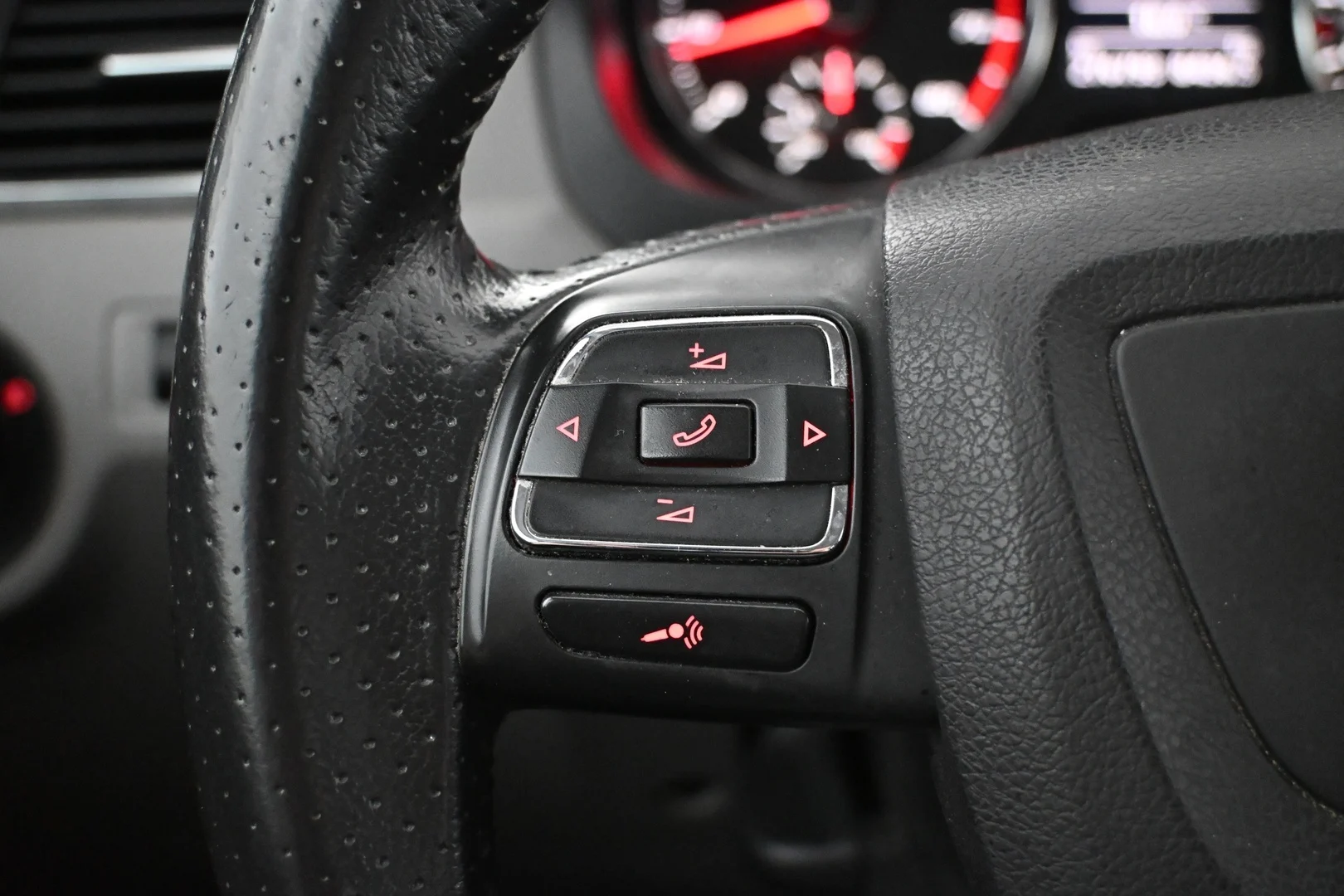 Car Image - 5xdIWzBOo8OG20oylUAsgr