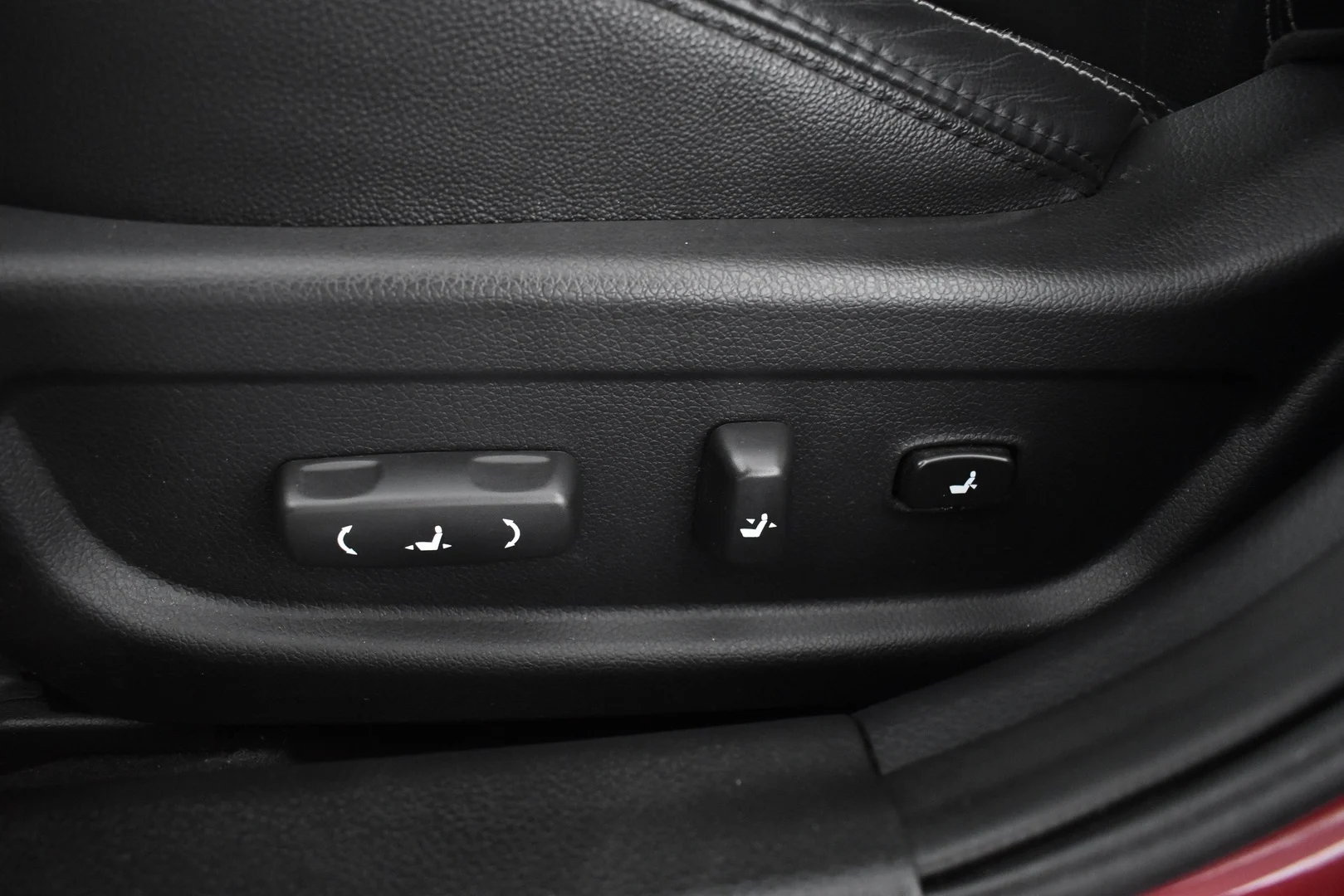 Car Image - 1hvdLRkkswTTN9pM2gfxdn