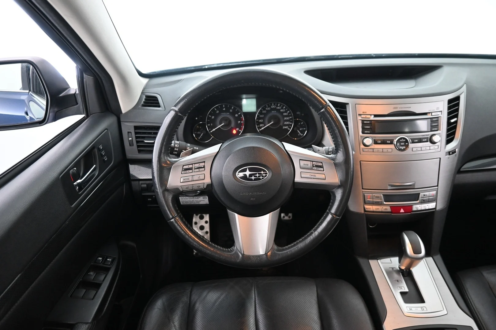 Car Image - 01bdMKwIBI1bysEnRmq2K8