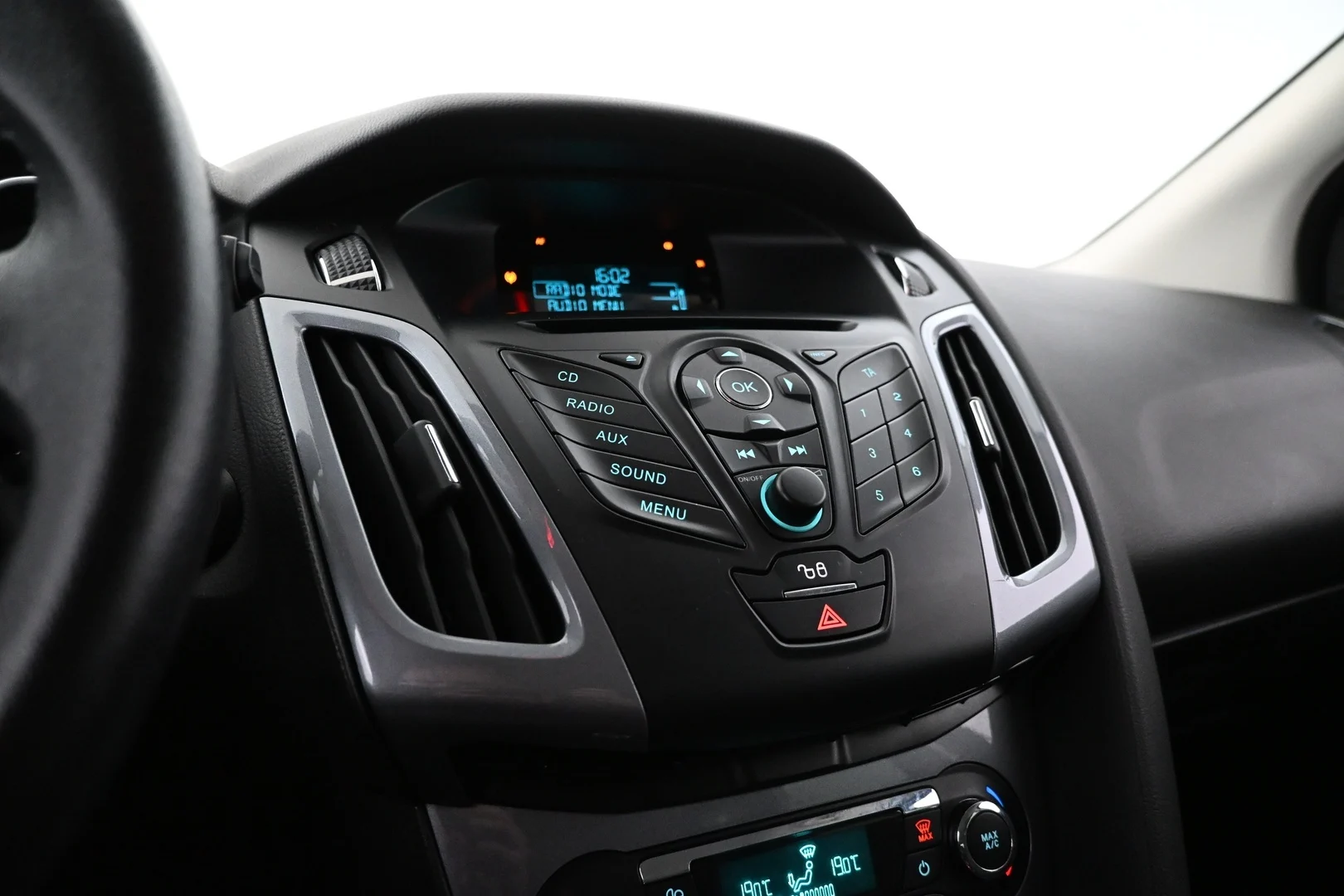 Car Image - 2xrM5inqAtM0EVwuofFWlq
