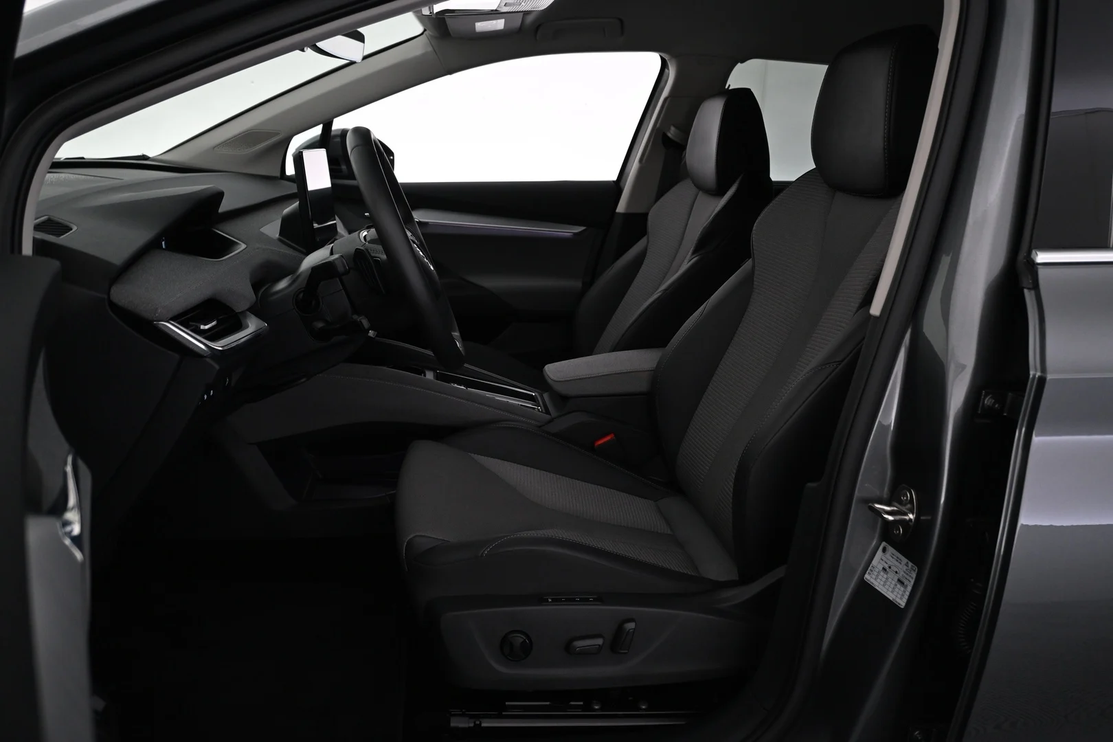 Car Image - 5ViY6oYkCKDWVPuPmtDv8m