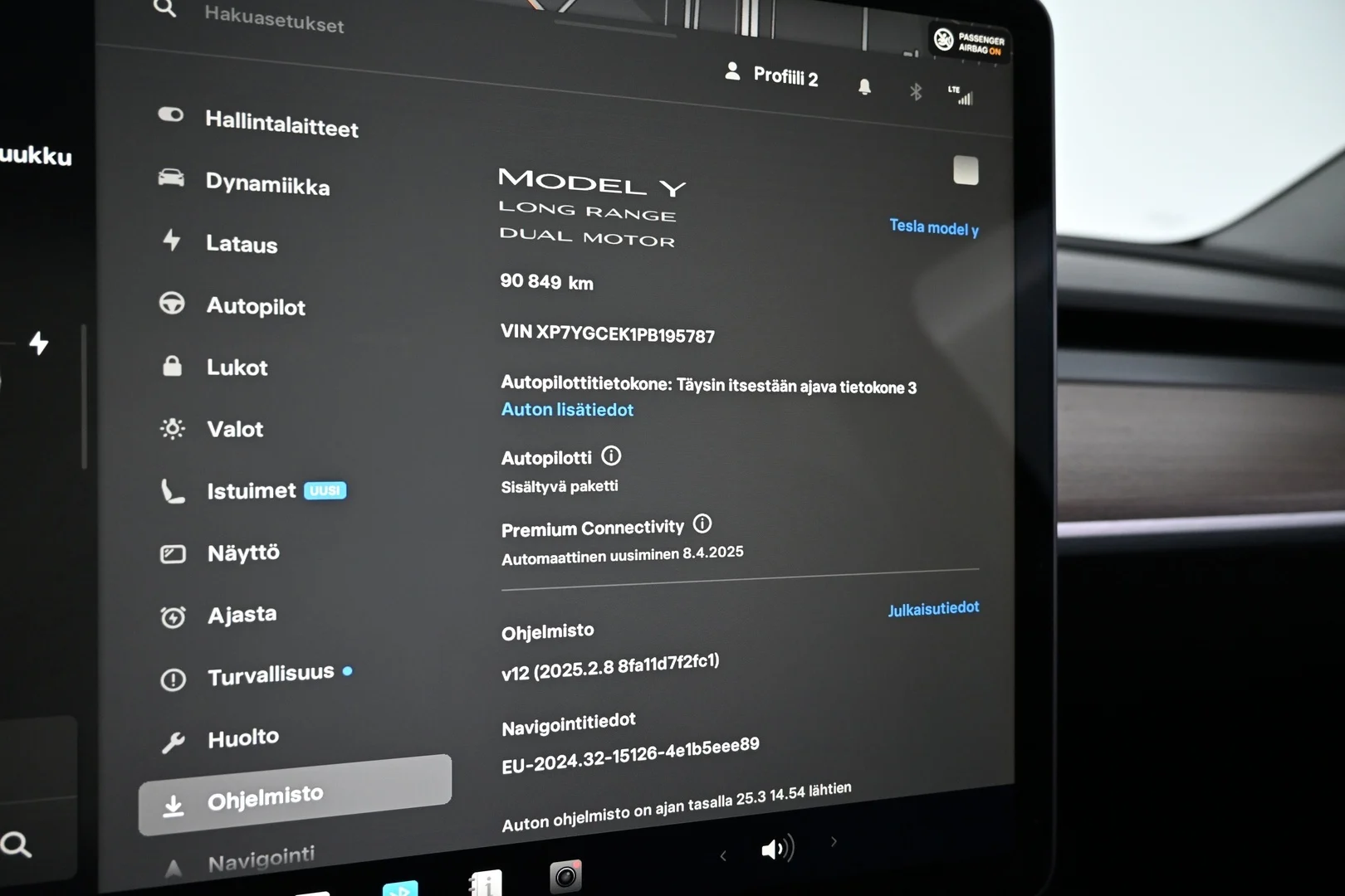 Car Image - 5wMQvMc60y3vtZZdrCBm33