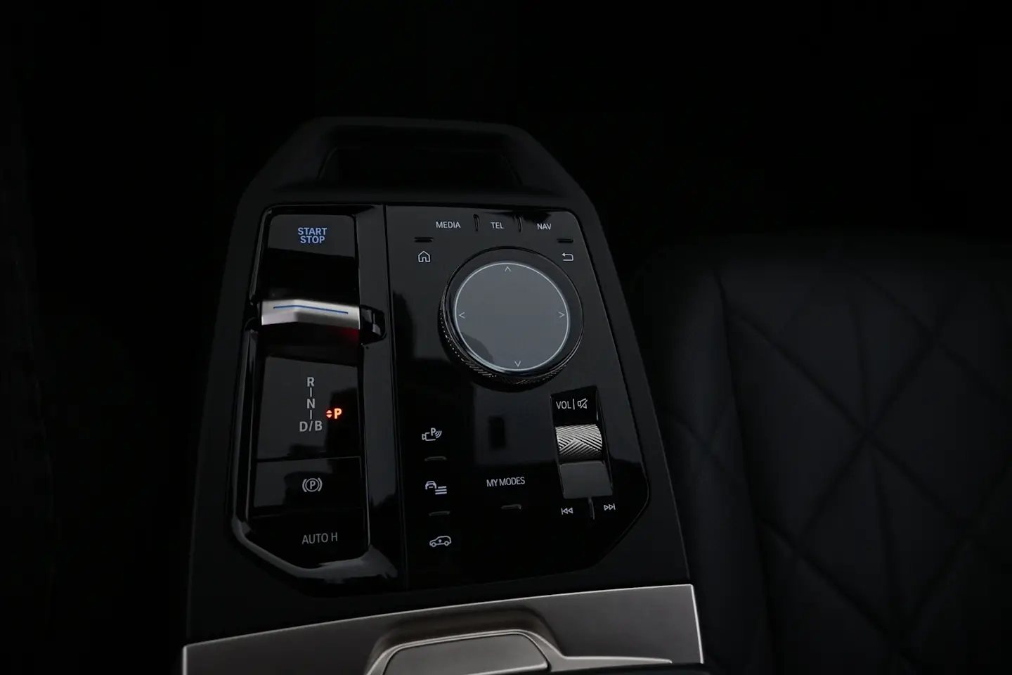 Car Image - 6KGvjyUJIPwCg8erPRx2hh