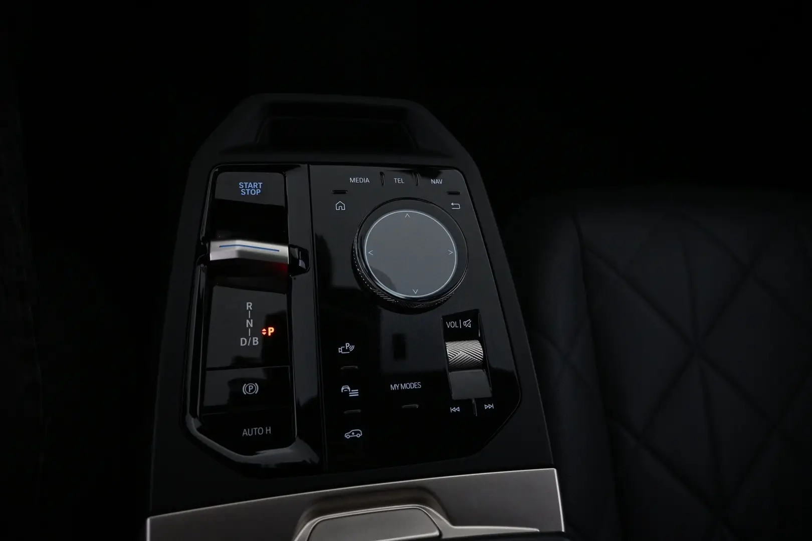 Car Image - 6KGvjyUJIPwCg8erPRx2hh