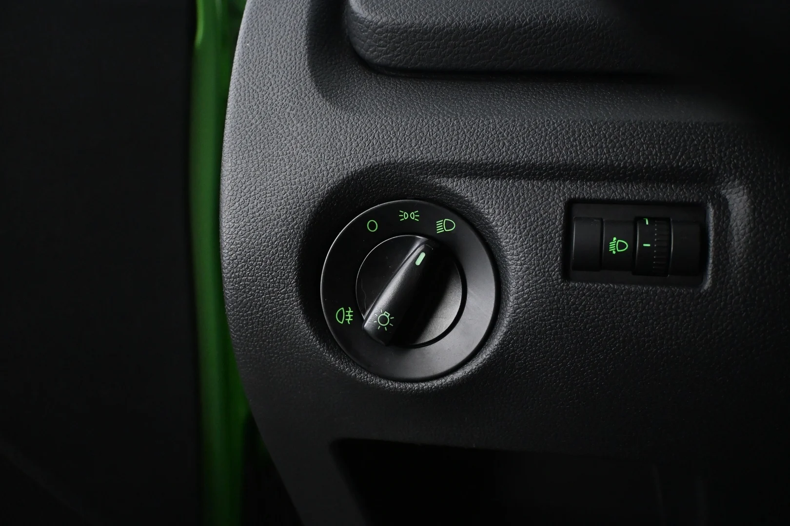 Car Image - 7nxPPHSUyoxNKuDT7phvSk