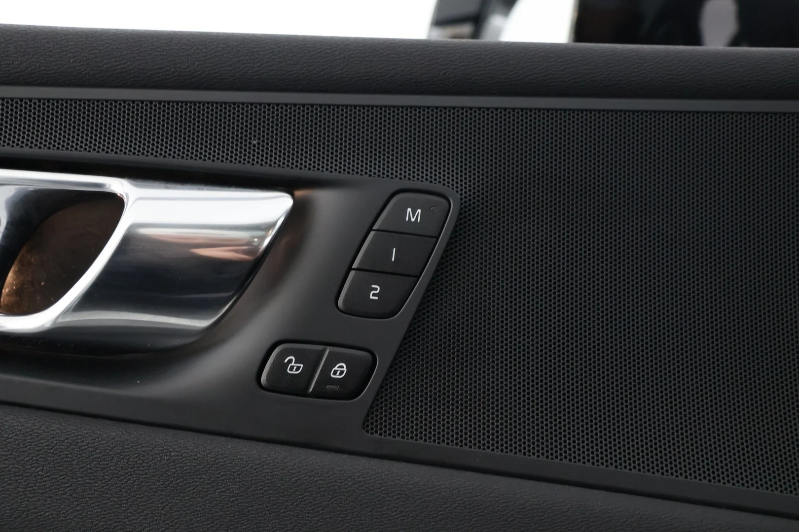 Car Image - 7bXjli0mopH52kX9juGS5A