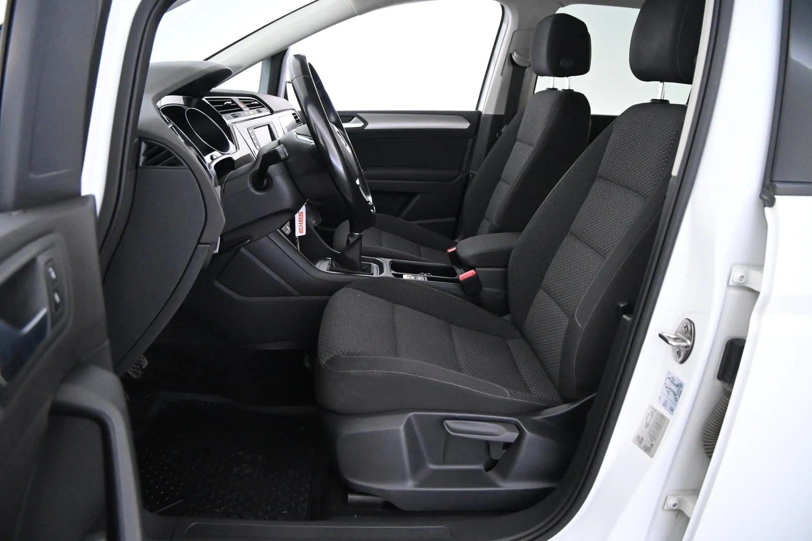 Car Image - 3S74EZqrVX2PuirwHZ92N5