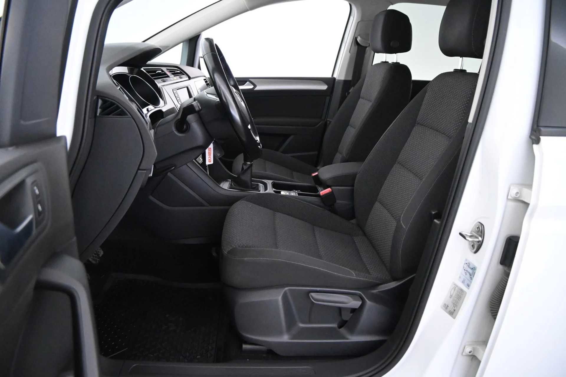 Car Image - 3S74EZqrVX2PuirwHZ92N5