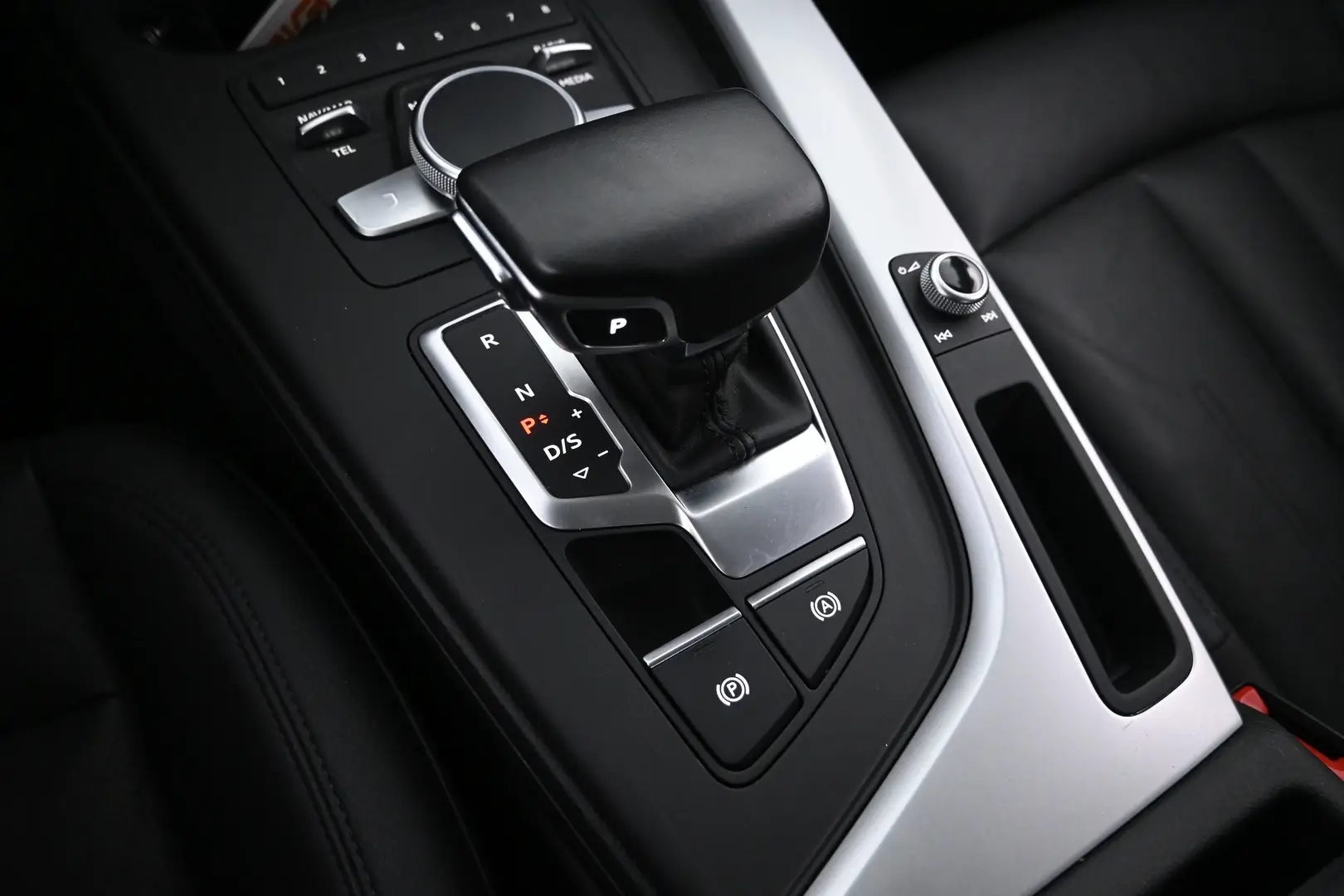 Car Image - jT230fUrWJRqL9iJI4CvC