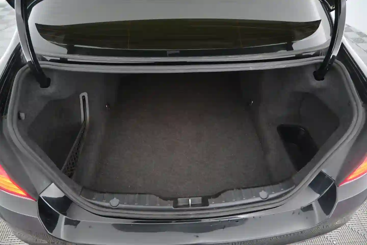 Car Image - 26Mlg1N8qDzmq2AMEK6ig8
