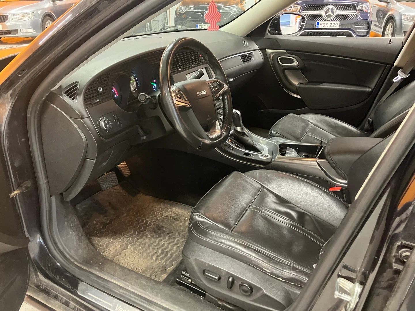 Car Image - 1aKUHnX1JDkFvxR7H8yOoL