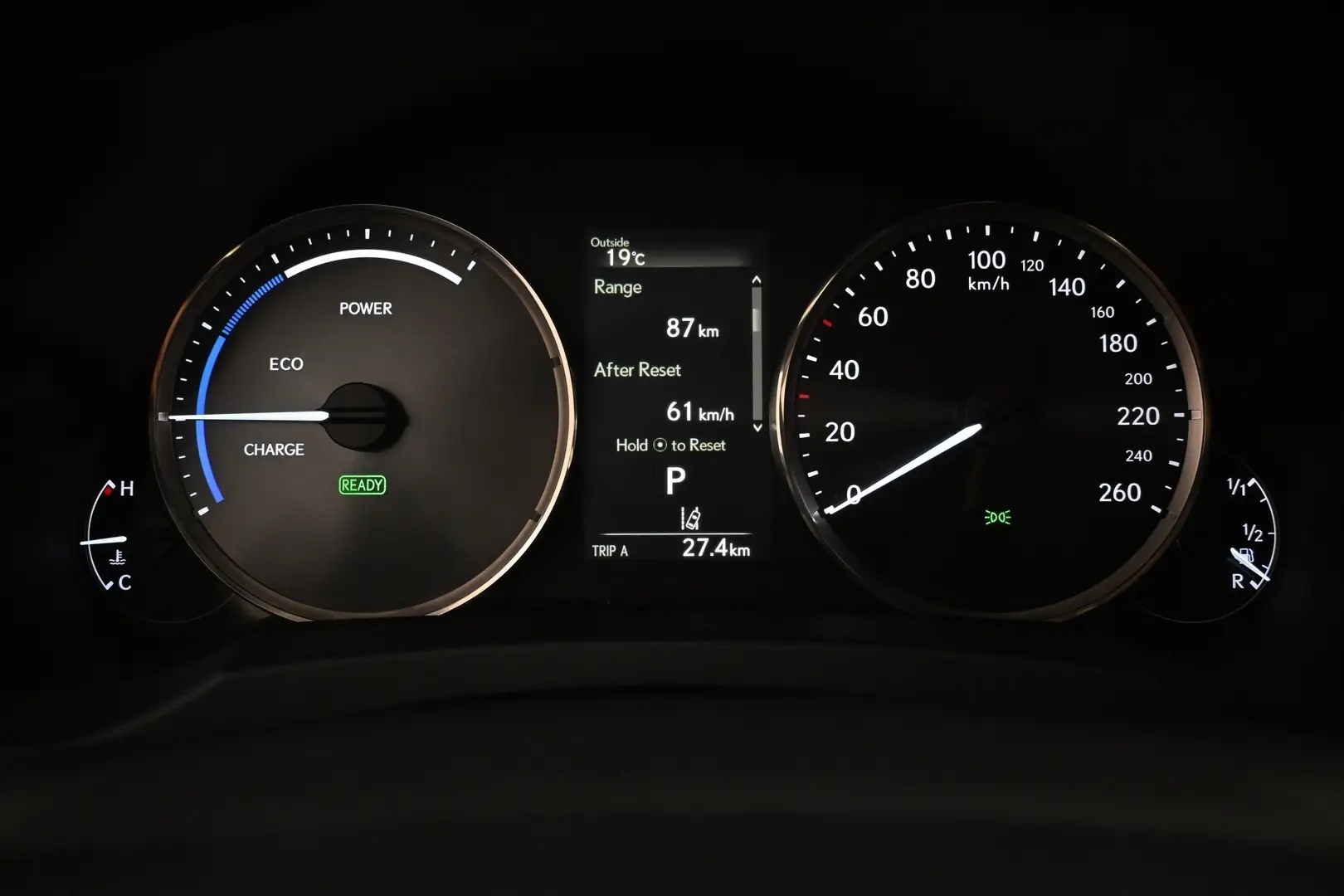 Car Image - 15nCJeBvKVuyxIQcBYvmQY