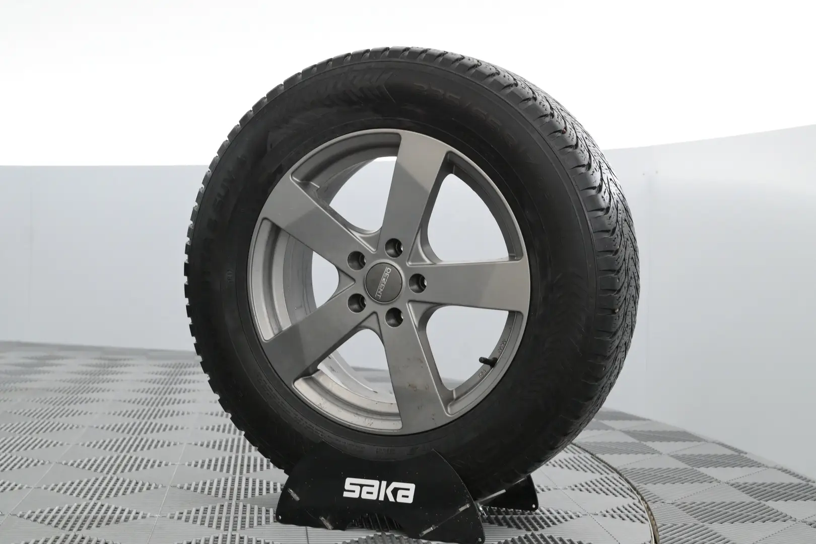 Car Image - 6VAlMILiVP9J8KbHu6L2pJ
