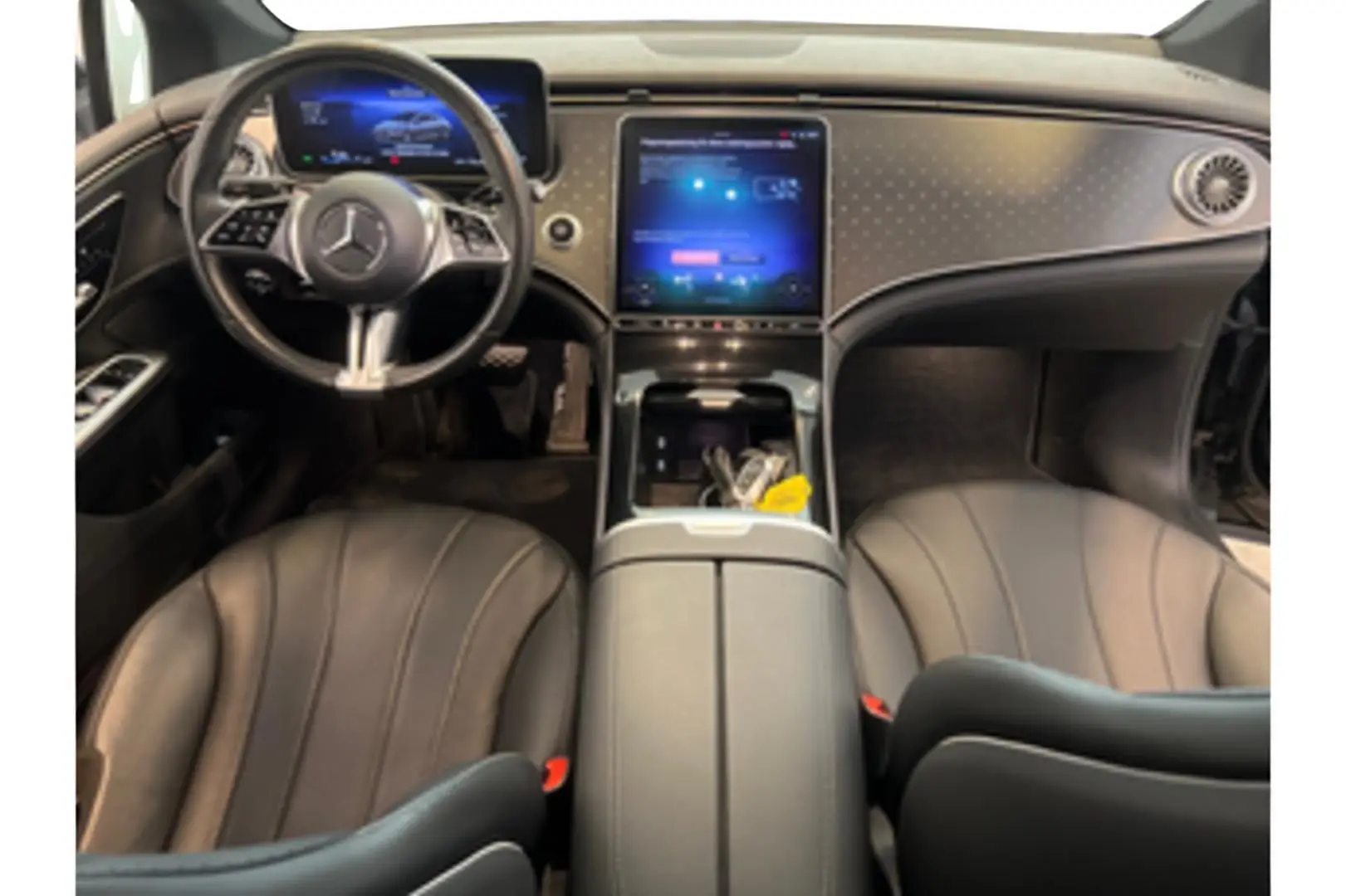 Car Image - 2tAI2z6JbEMpGHA57k0sNW