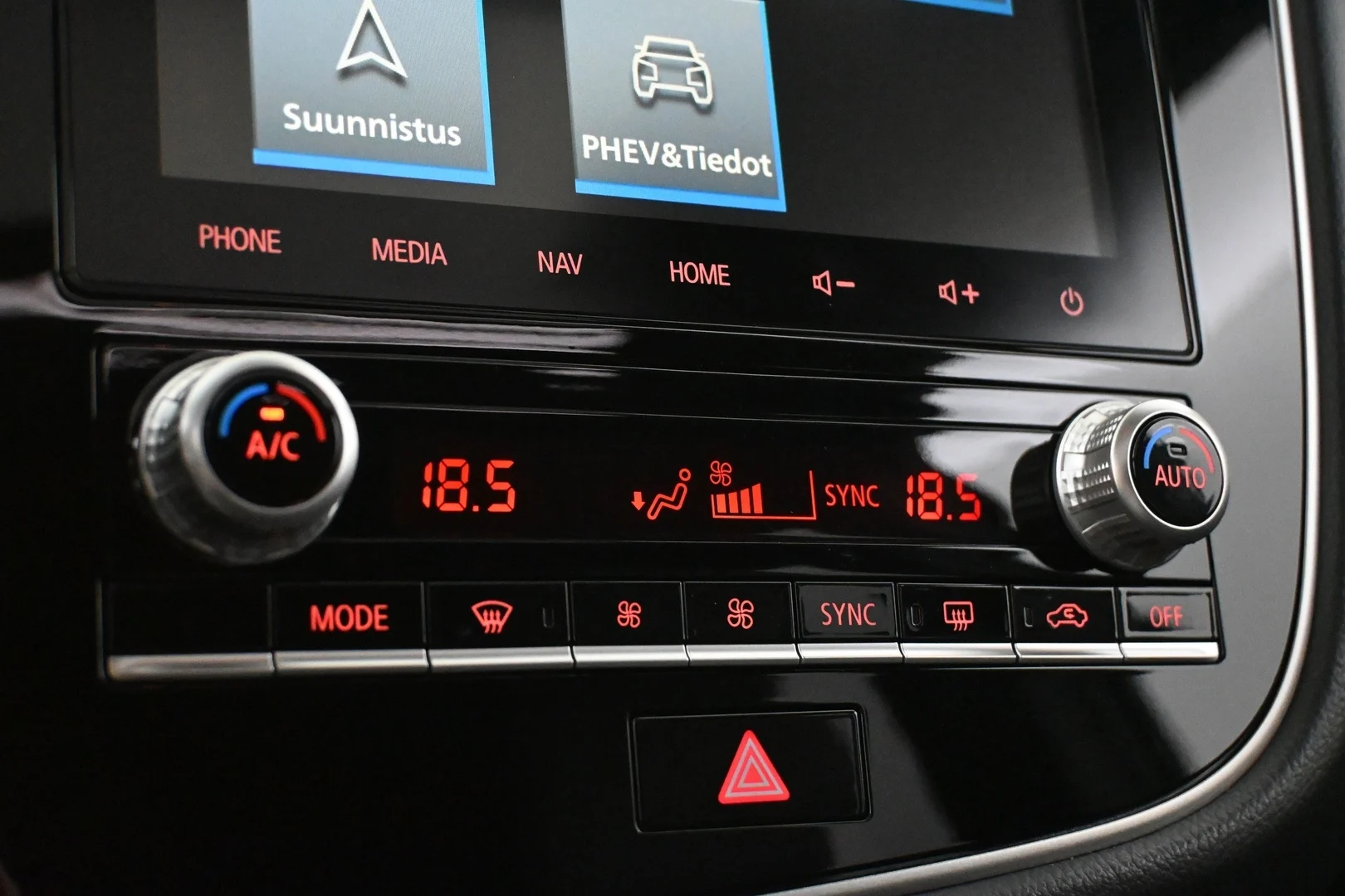Car Image - 43TnZEfT8g3O7r9x4rxdUV