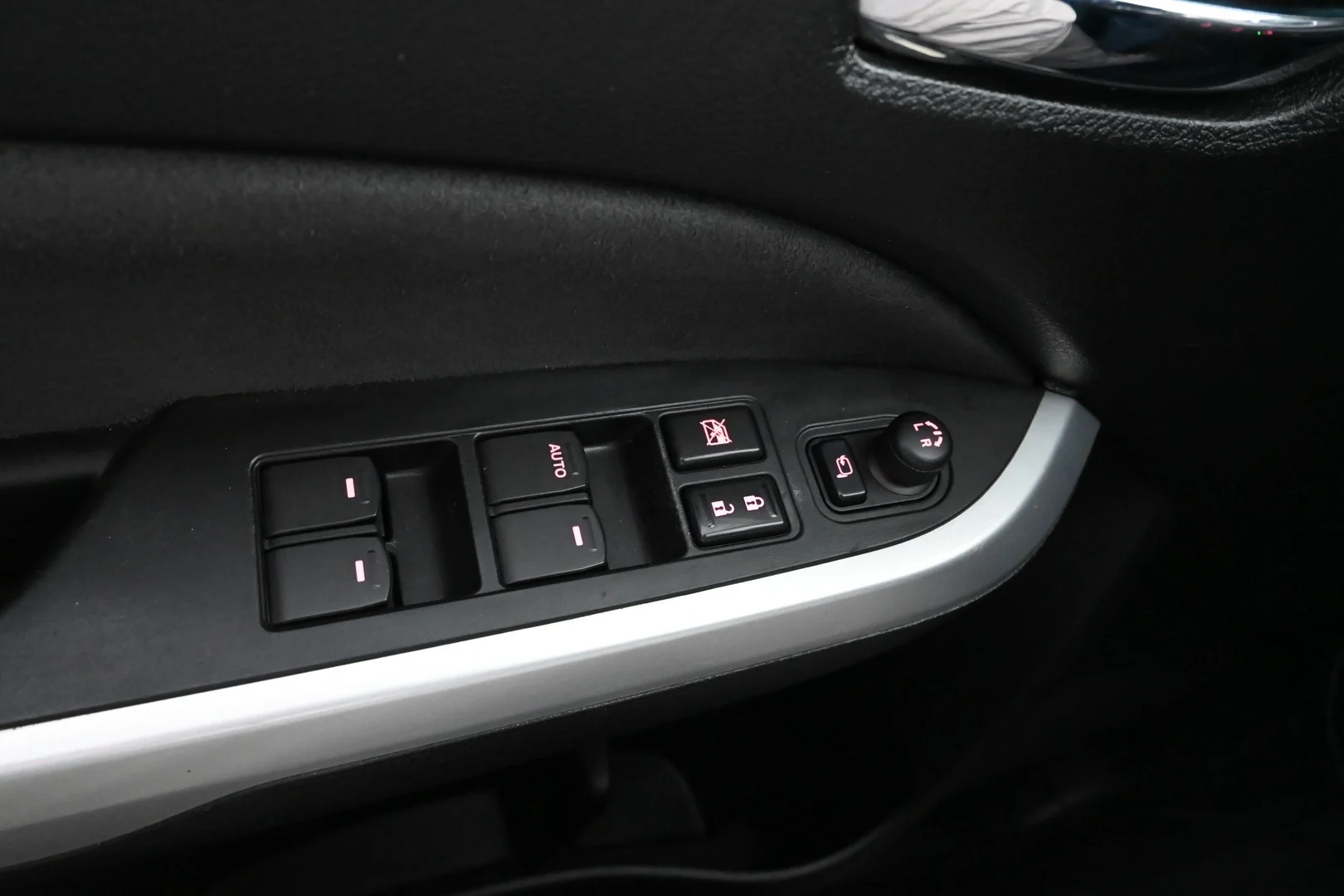 Car Image - 3LOjqb2YLIW5Yps2Y2bdu4