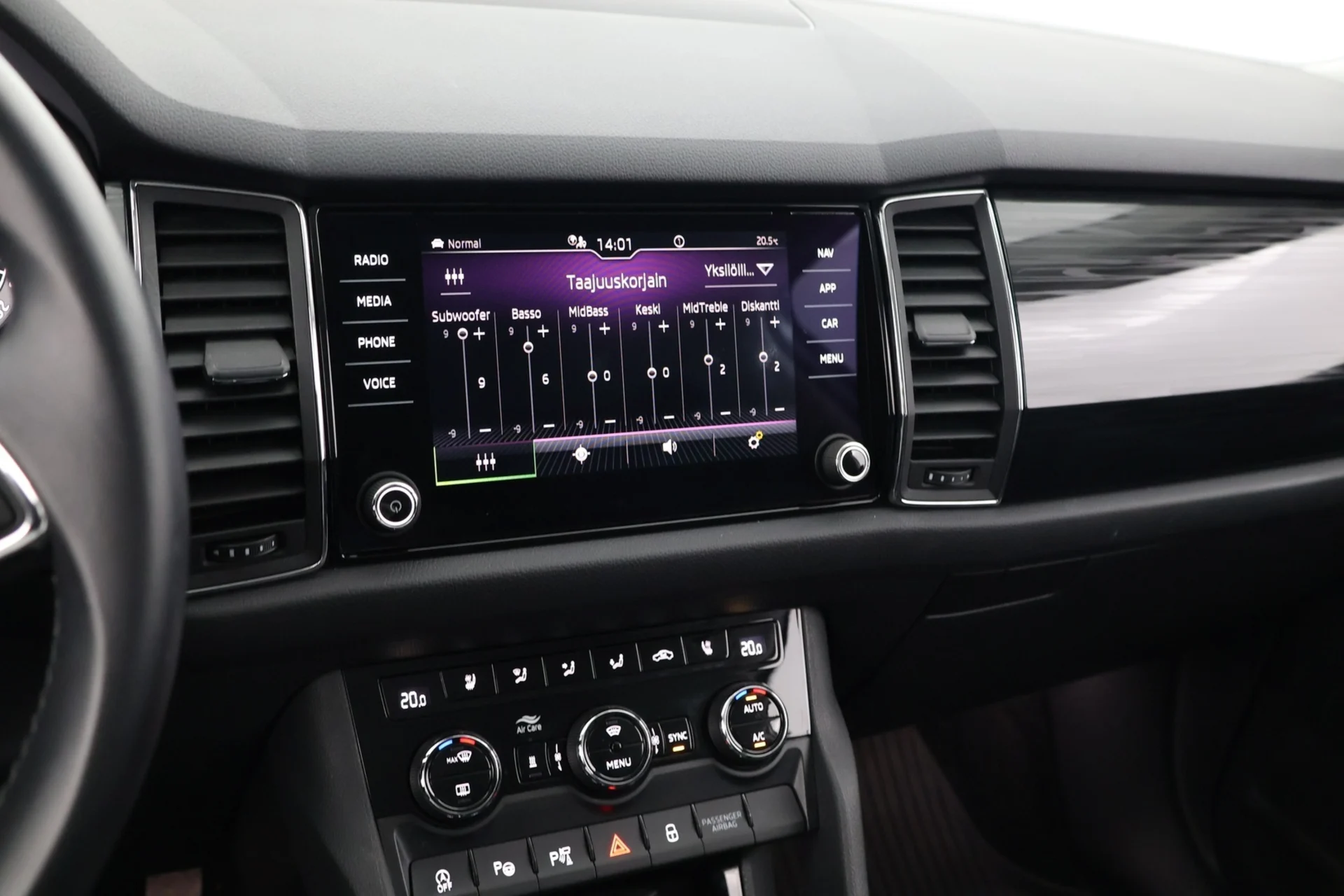 Car Image - J7rcaXnQawWLJkYEC69pM