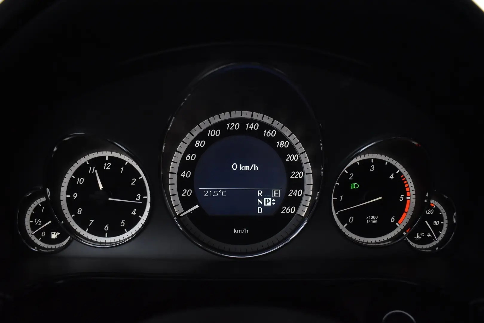 Car Image - 49Q7n0DGQaDk9OgkAkIR8x