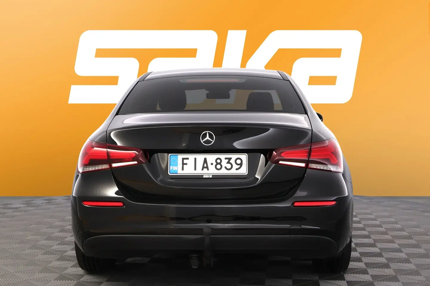 Car Image - 7F25BBbMBP6ziqZHOugbmD