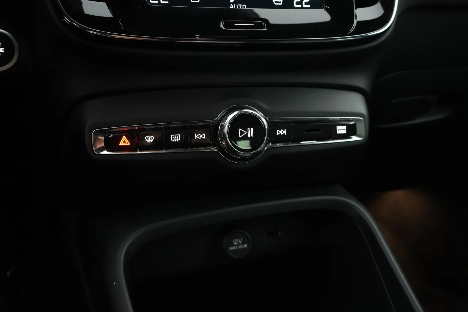 Car Image - 5gCJb8pGcarHuStHQENLQp