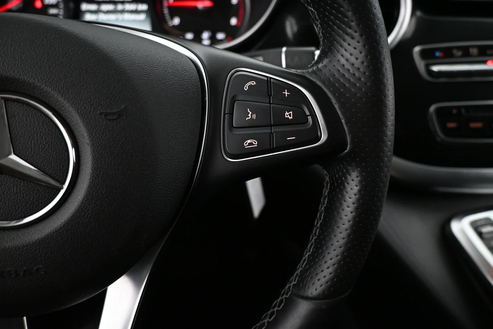 Car Image - 7ajoYLlsLtB4FRJjb9Vmpa